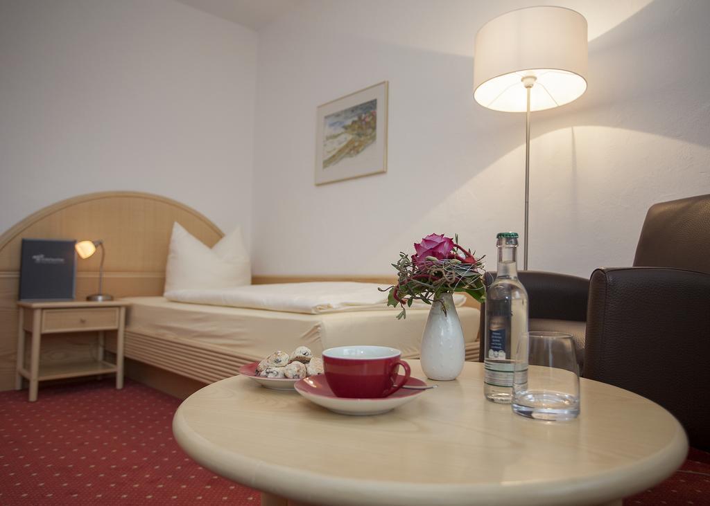 Hotel & Ferienappartements Edelweiss Willingen  Eksteriør billede