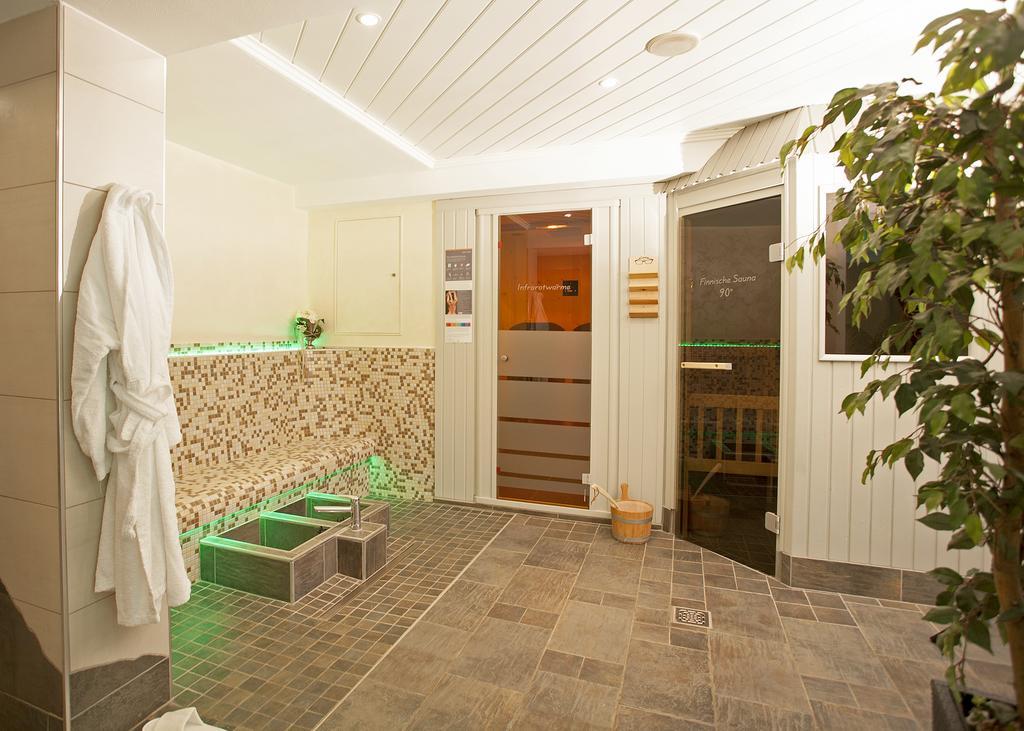 Hotel & Ferienappartements Edelweiss Willingen  Eksteriør billede