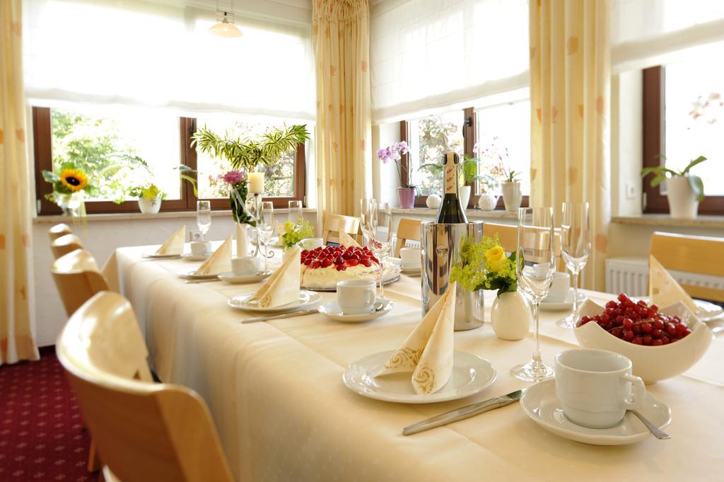 Hotel & Ferienappartements Edelweiss Willingen  Eksteriør billede