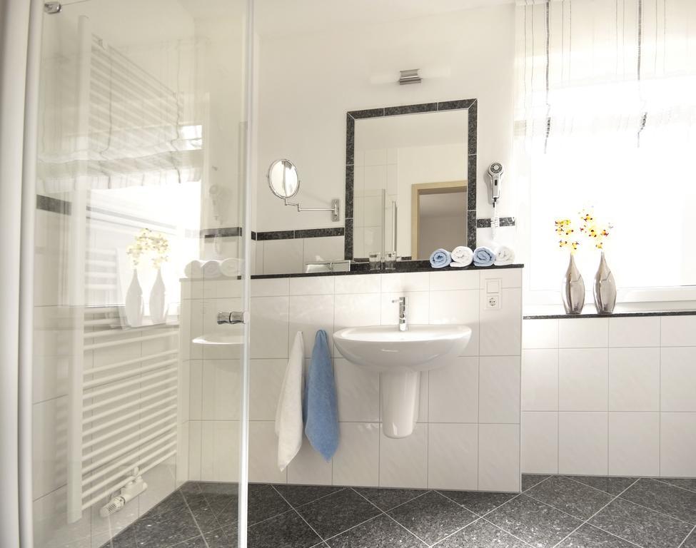 Hotel & Ferienappartements Edelweiss Willingen  Eksteriør billede