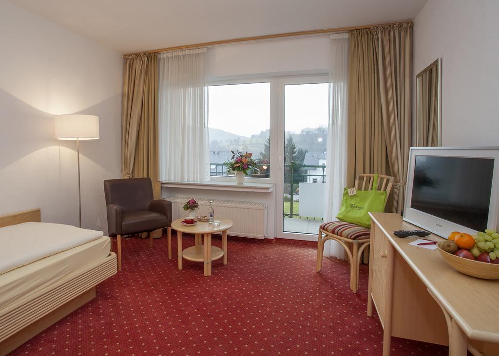 Hotel & Ferienappartements Edelweiss Willingen  Eksteriør billede